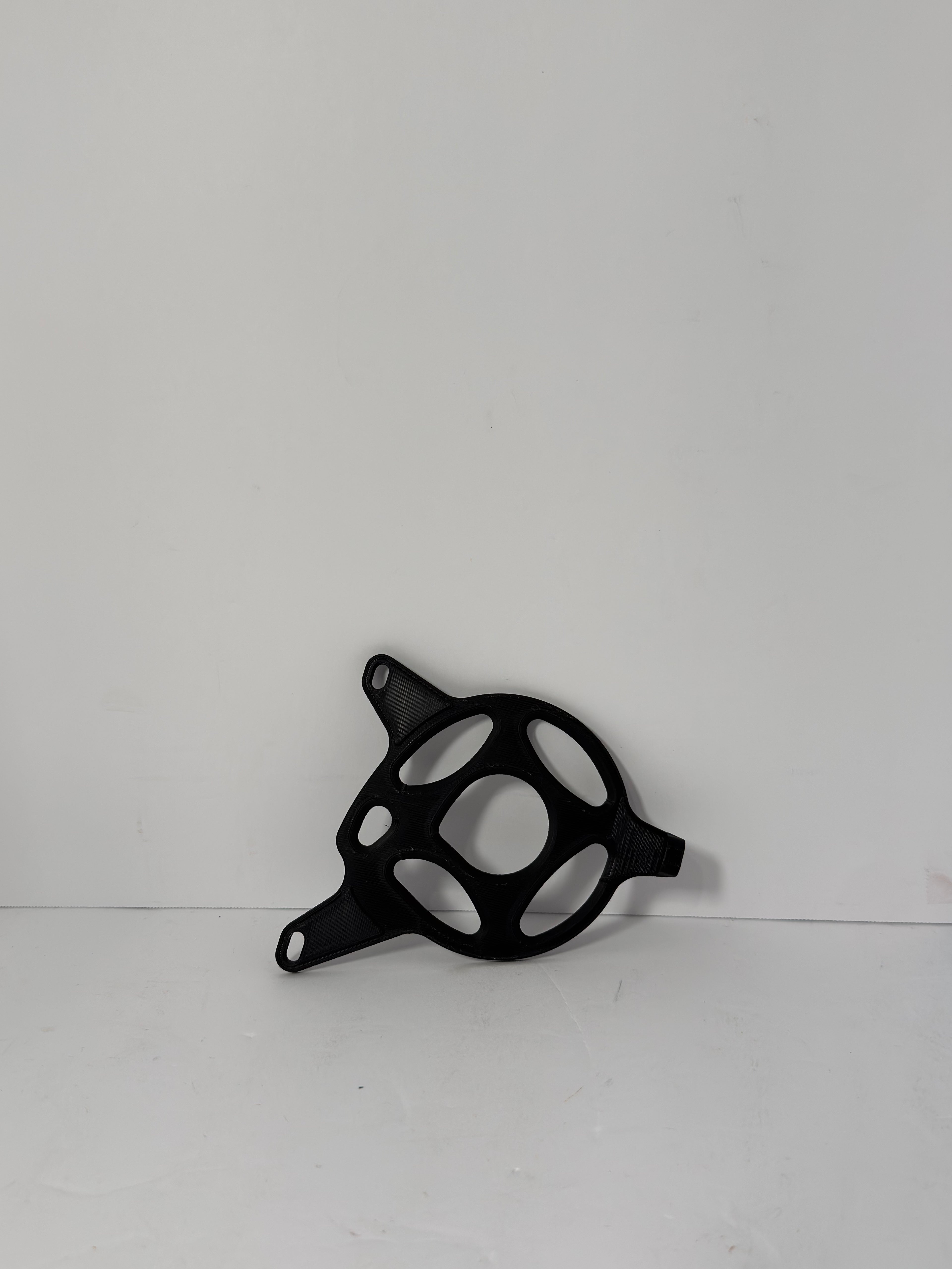 Tuttio motor cover